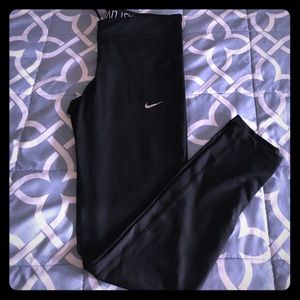 Women’s Nike Dri-FIT relay leggings